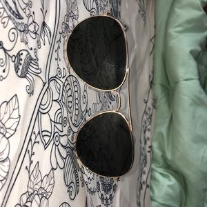 Aviator Sunglasses dark tint